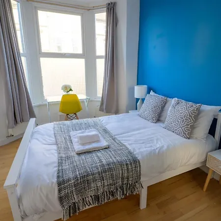 Spacious 5 Bed House, Perfect For Groups, Great Location Liverpool Exterior photo